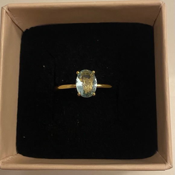 Gold and Aquamarine Ring - Picture 3 of 3